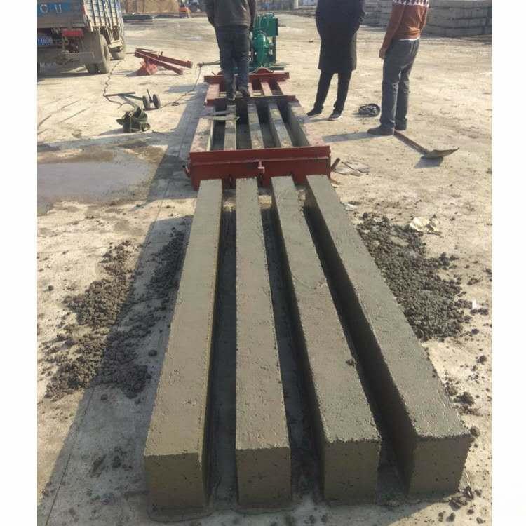 預(yù)制梁內(nèi)振拉模機